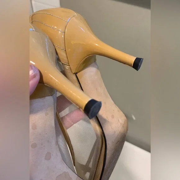 Stuart Weitzman vintage heels - Picture 8 of 8